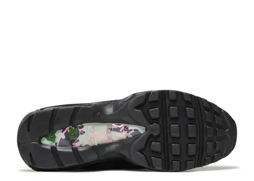 NIKE 95 x C0RTEIZ 'pink beam'